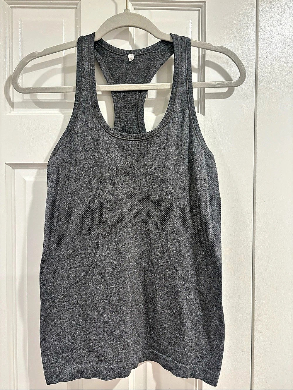 Lululemon Gray Athletic Tank Top Size 6 Like New
